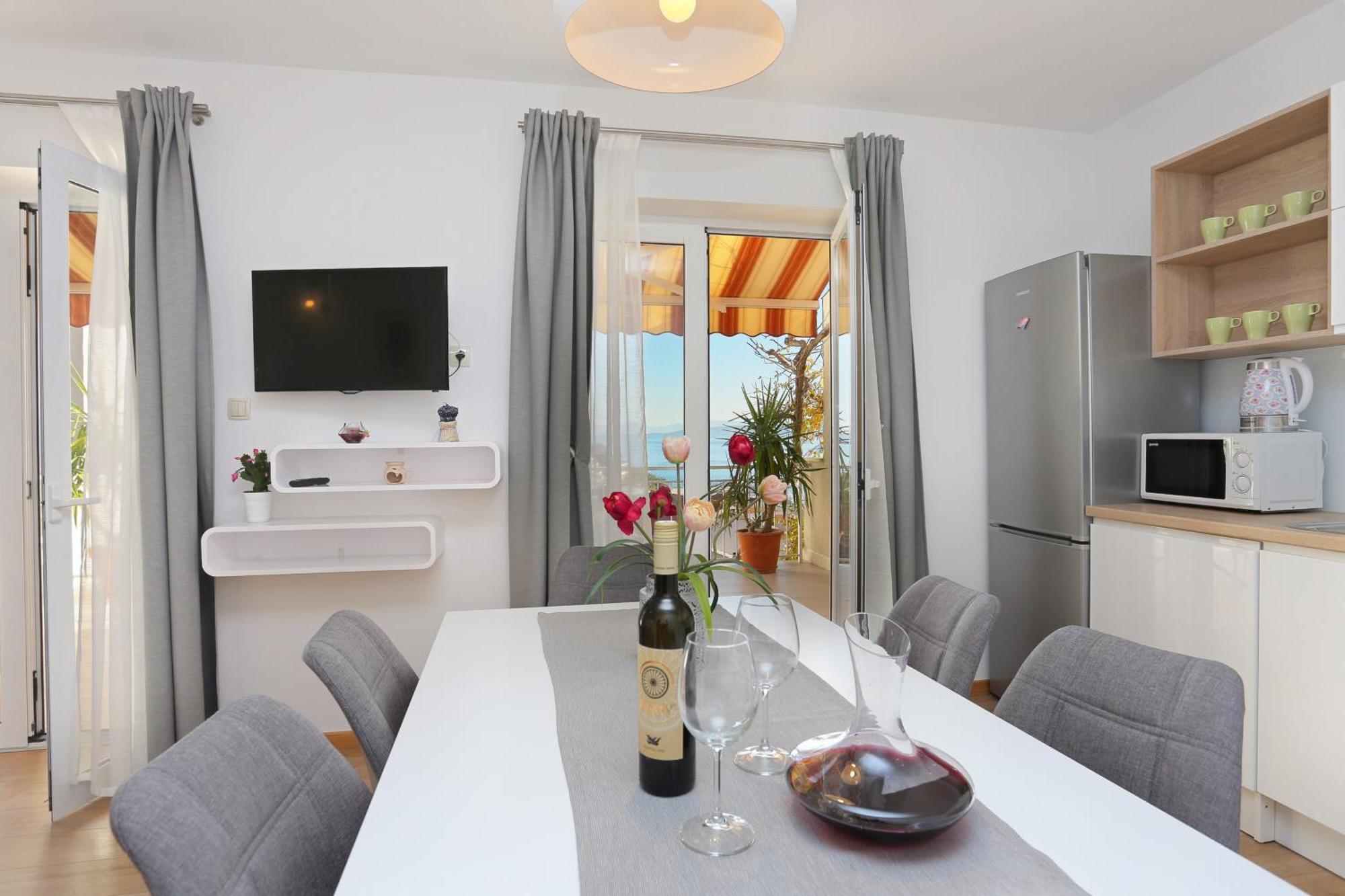 Apartments by the sea Podgora, Makarska - 2594 Ruang foto
